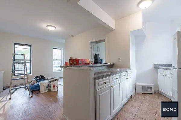 Rented by Bond New York | media 7