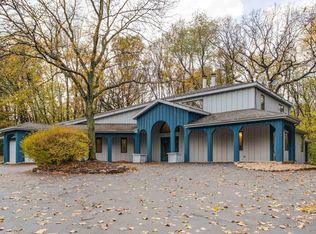 23696 N Raleigh Dr, Prairie View, IL 60069