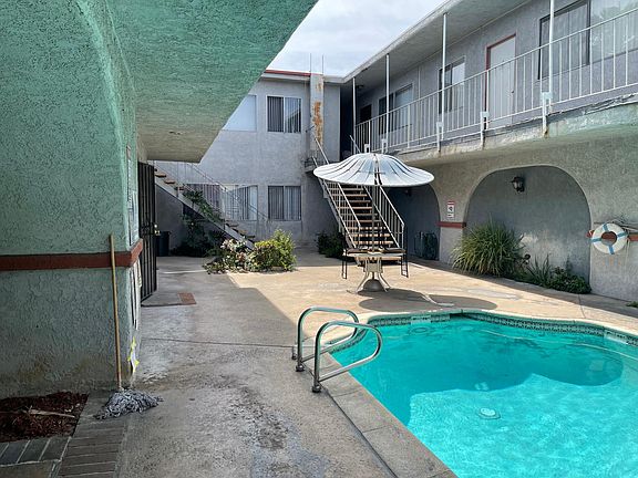 2nd image of 279 W 11th St