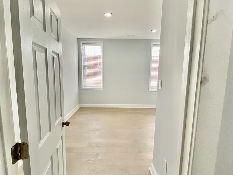1247 Snyder Ave #3 — Photo 8