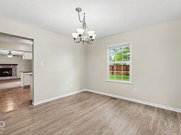 5th image of 5660 Philadelphia Ct