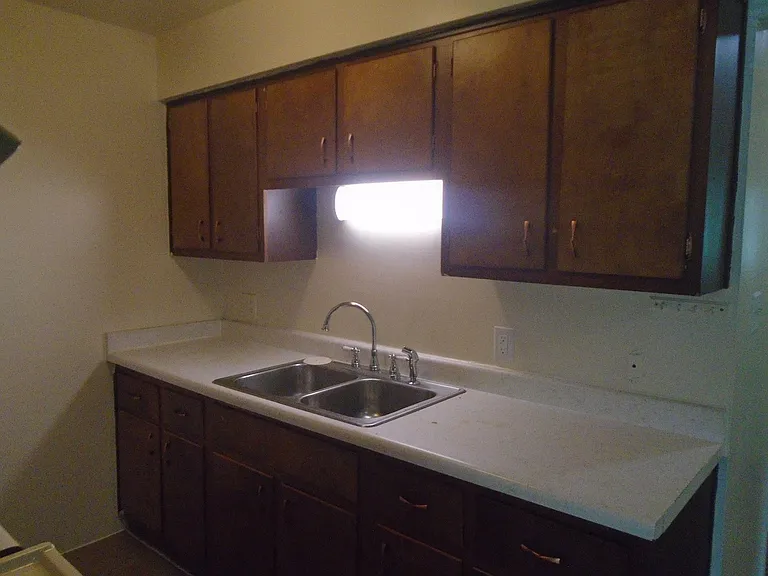 3143 Vance Ave — Photo 5
