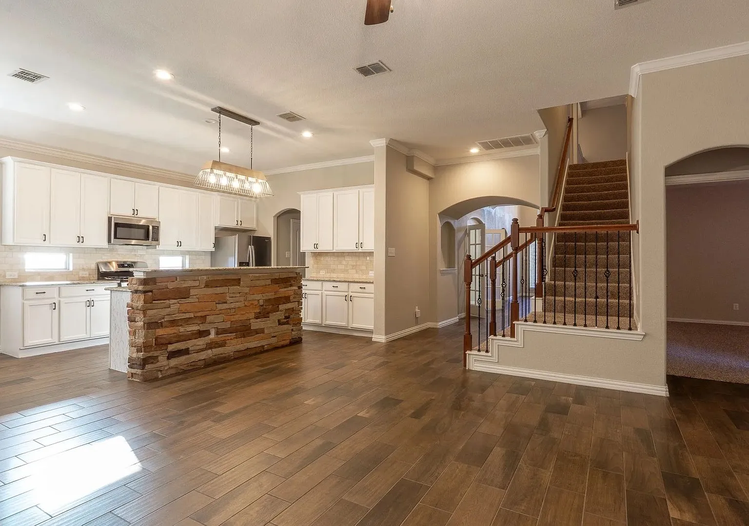 Room in 4 Bedroom Home in Haslet — Photo 2