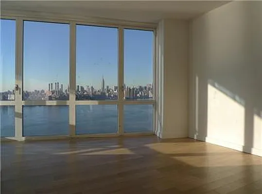 Rented by Domus Realty | media 15