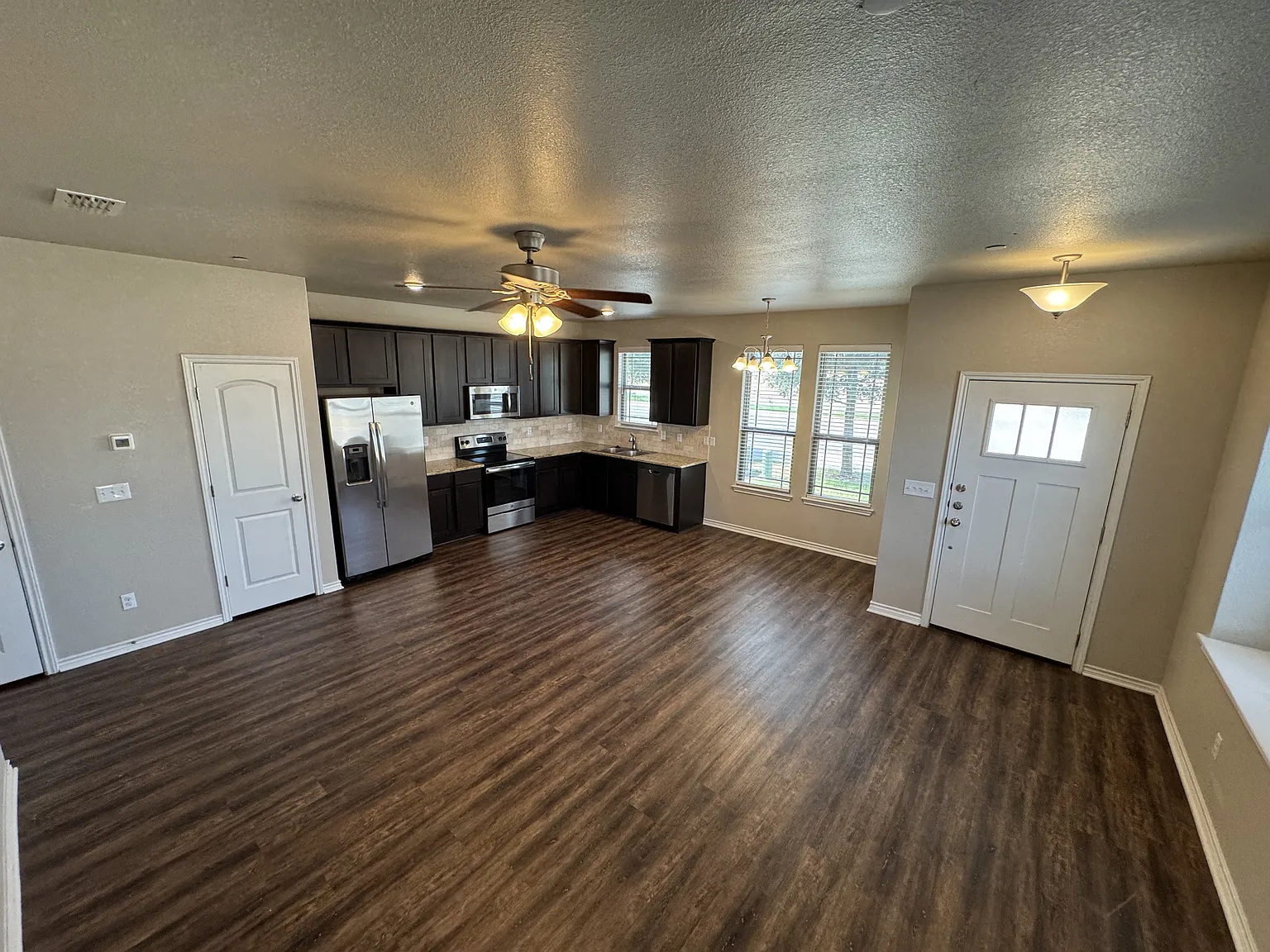 748 Westfield Blvd — Photo 2
