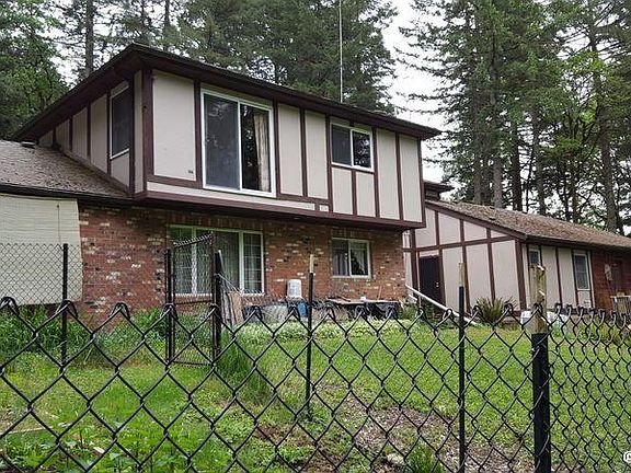 5th image of 401 50th Ave NW