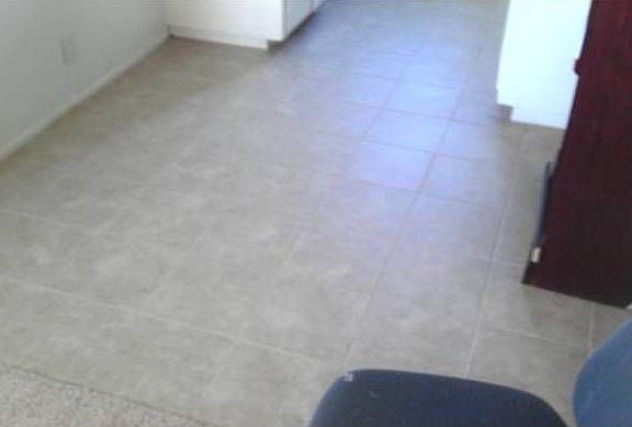 NEW Tile & Carpet Floorin