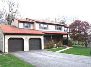 8 Ash Ln, Randolph, NJ 07869