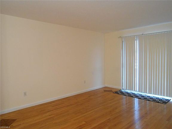 5th image of 23855 David Dr Unit 215