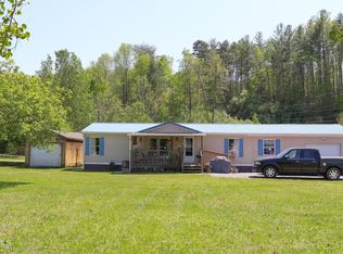 147 Pond Rd, Oliver Springs, TN 37840