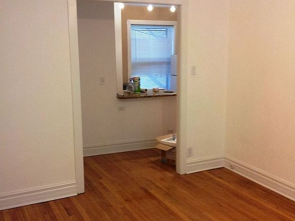 5th image of 3419 N Marshfield Ave APT 1W