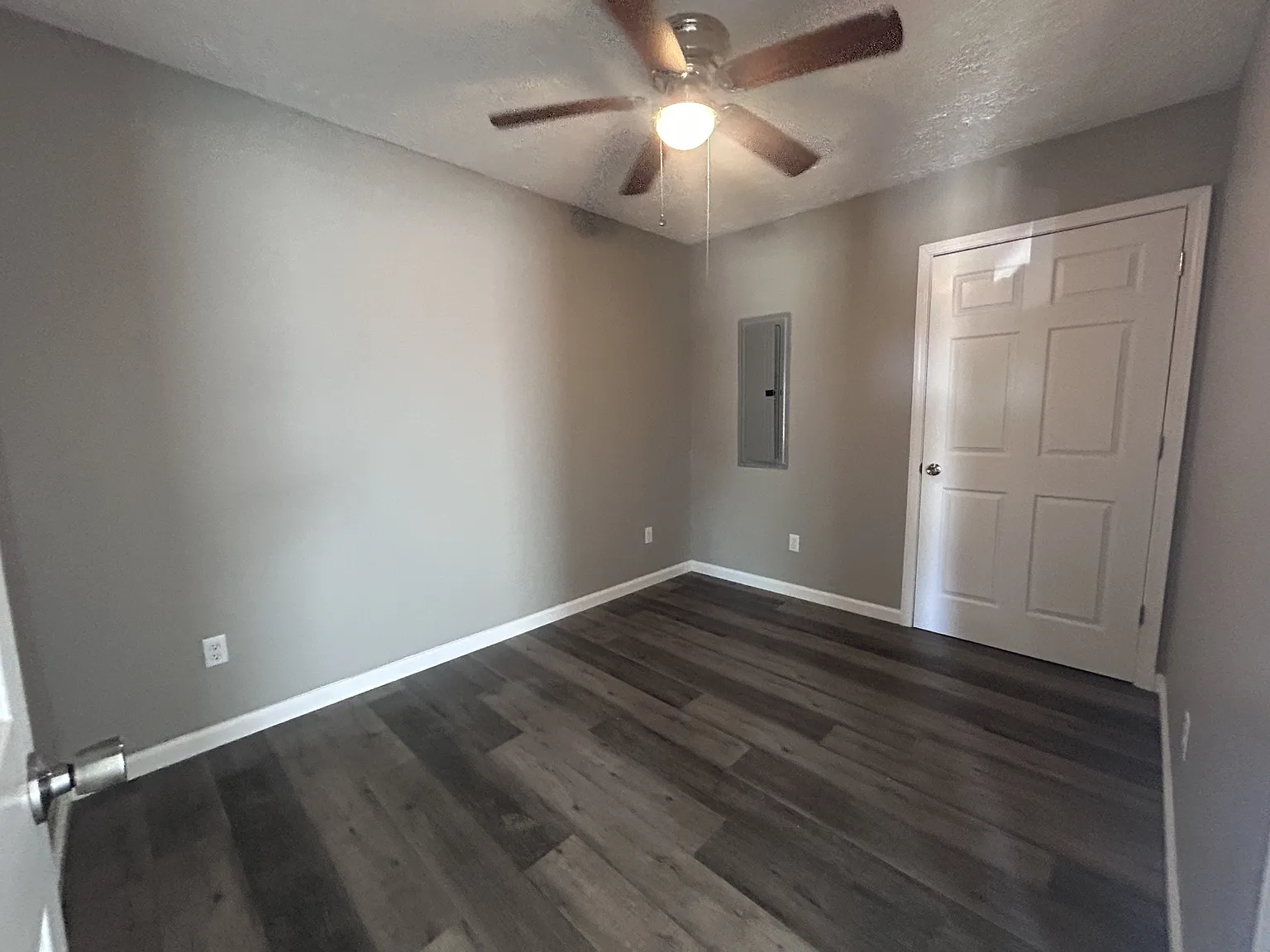 108 Scott Drive - 5 — Photo 4
