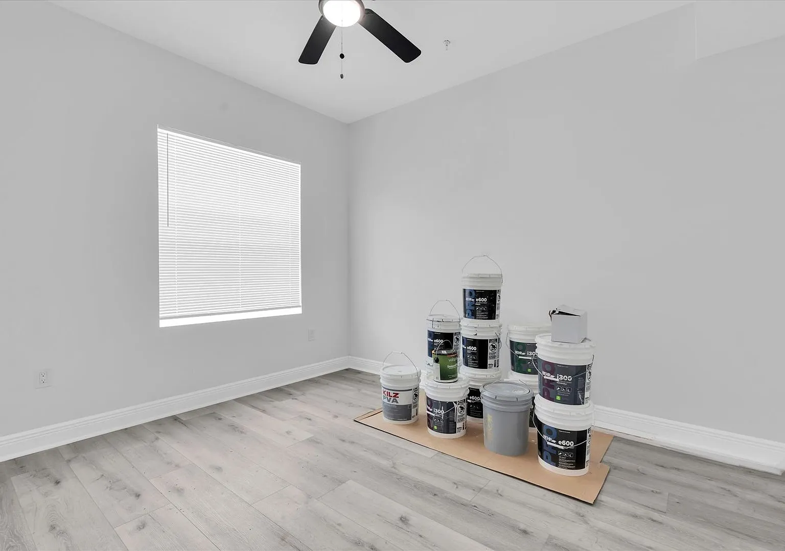 705 S Orange Ave — Photo 3