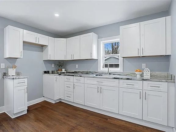4th image of 188 Greene Ln #A