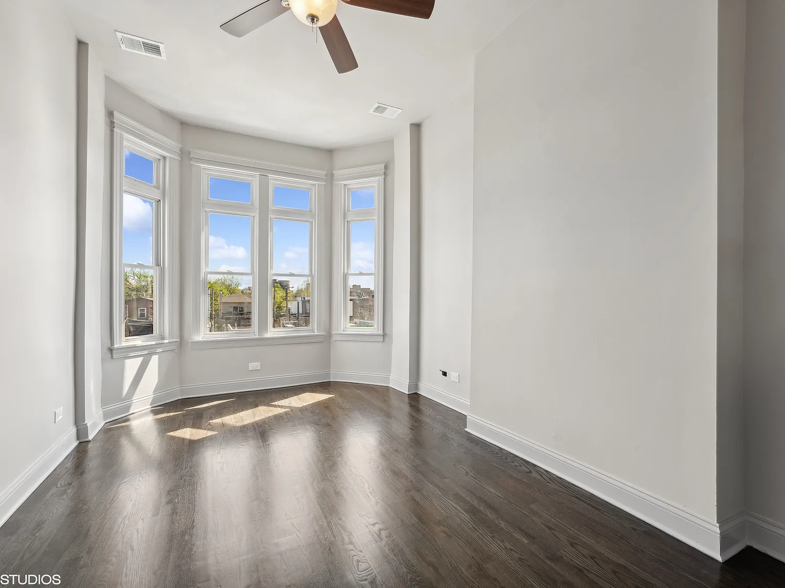 2 bed, $2,400 — Photo 2