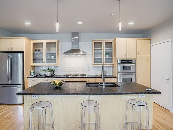 5th image of 1401 Delgany St Unit 210
