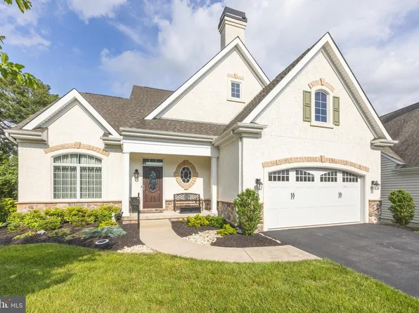 222 Carlow Dr, Wilmington, DE 19808