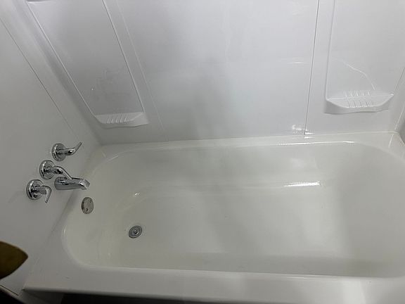 2nd image of 12 Southwoods Ave APT 12