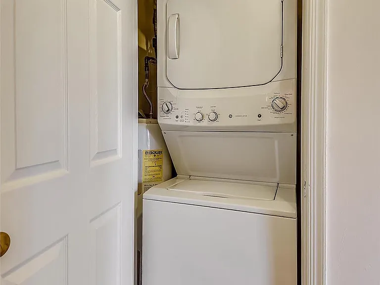 610 N West St #305 — Photo 16