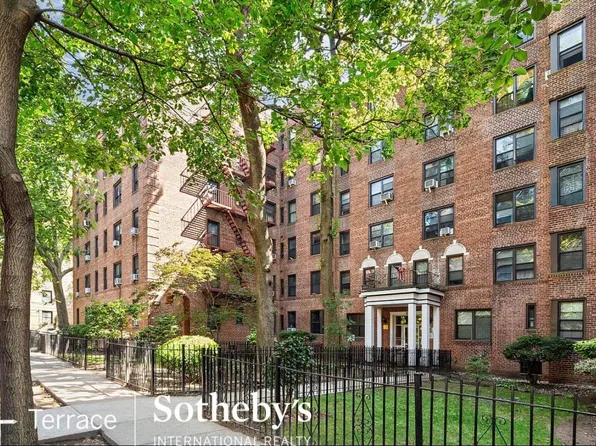 88-10 34th Avenue image 1 of 17