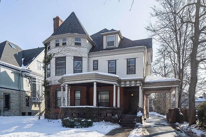 1st image of 721 W Ferry St #3