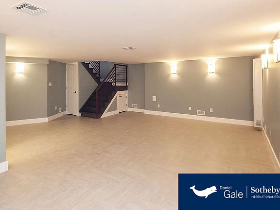 3rd image of 672 4th Ave APT 1