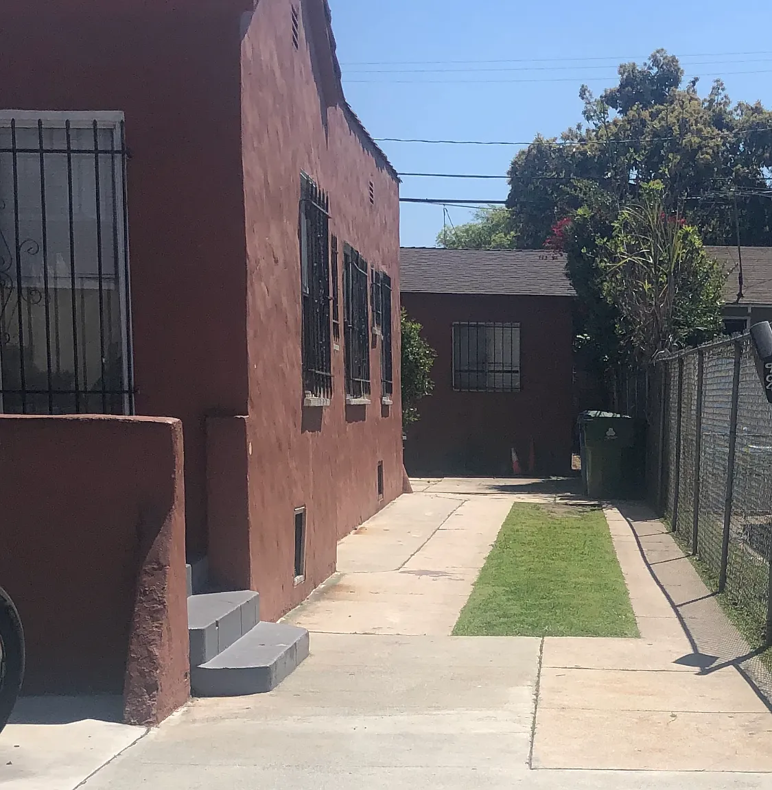2 bed, 950 sqft, $2,595 — Photo 1