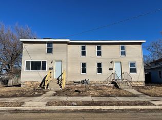 208 E 12th St, Sterling, IL 61081