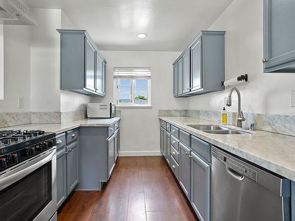 4th image of 13192 Edwards St