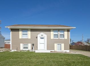 230 Murphy Dr, Romeoville, IL 60446