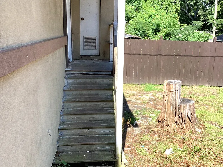 324 Wilkinson St — Photo 18