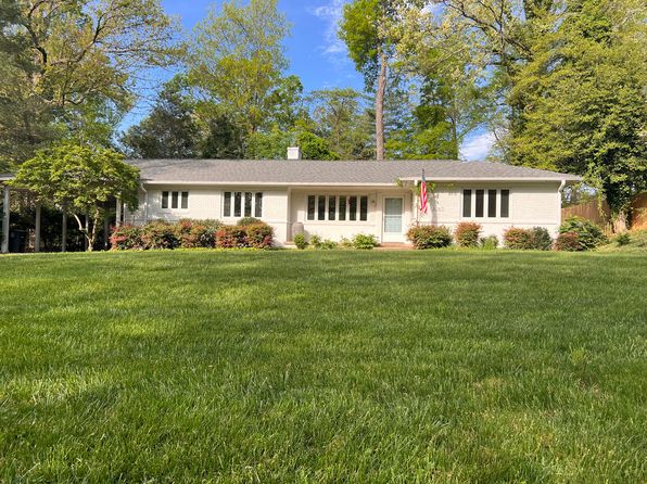3707 Manton Dr