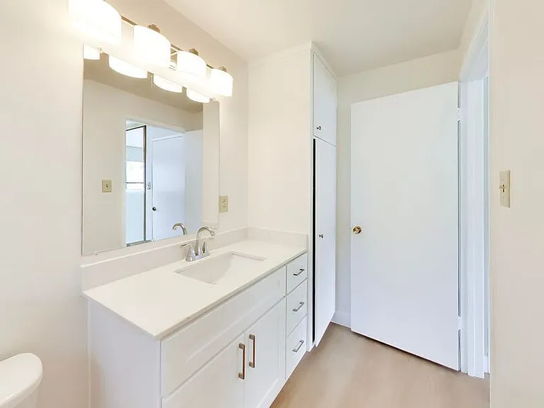 693 San Bruno Ave #4 — Photo 15