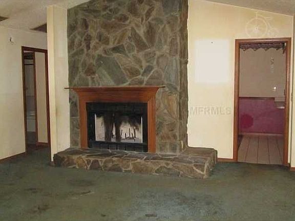 2nd image of 2711 Savannah Dr