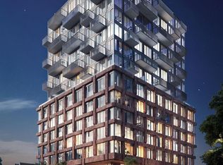 2 Augusta Ave #306, Toronto, ON M5V 2W1