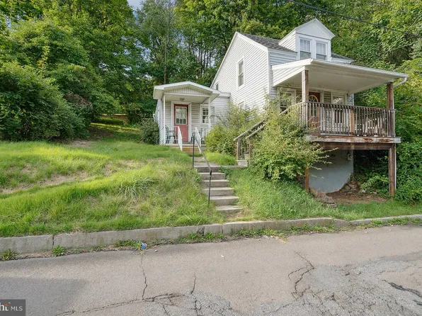 58 Ann St, Pottsville, PA 17901