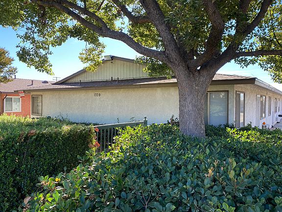 5th image of 1339 W Stoneridge Ct APT 5
