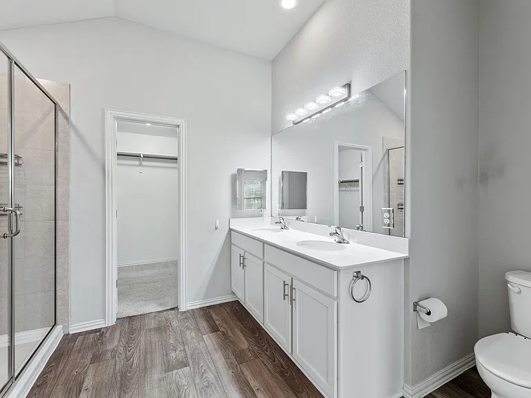 143 Alexander — Photo 21