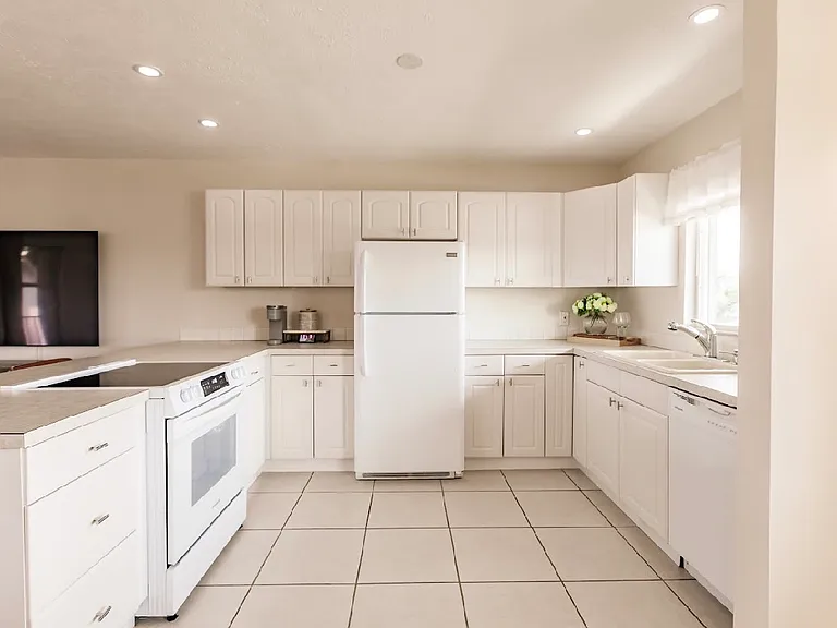 6102 Whiskey Creek Dr #303 — Photo 4