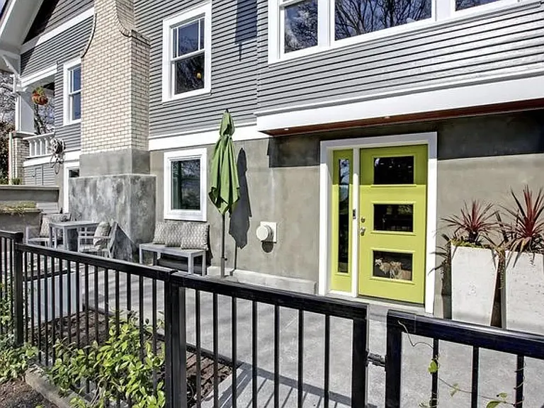N Longview Ave — Photo 2