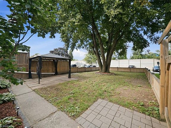 4th image of 63 Metcalfe Cres #C