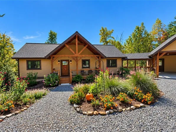 5381 Dogwood Way, Lenoir, NC 28645