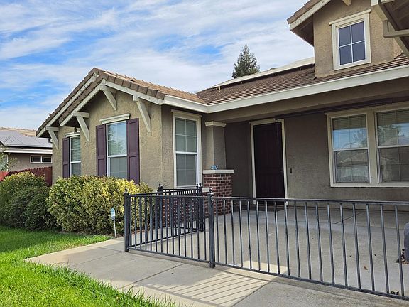 3rd image of 2116 Greenhorn Creek Cir