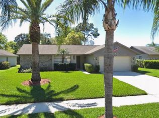 3220 Oakwood Pl, Tarpon Springs, FL 34688