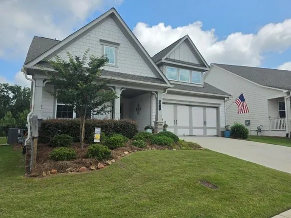 214 Hickory Bluffs Pkwy, Canton, GA 30114