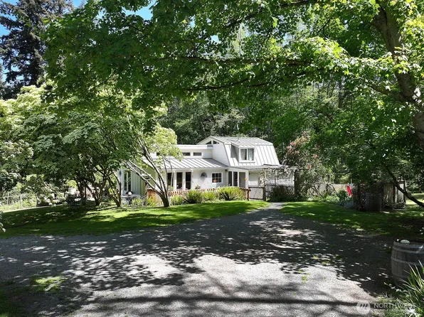 333 Whitewebs Lane, Greenbank, WA 98253