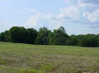 1 E Bluff Dr, Petersburg, IL 62675