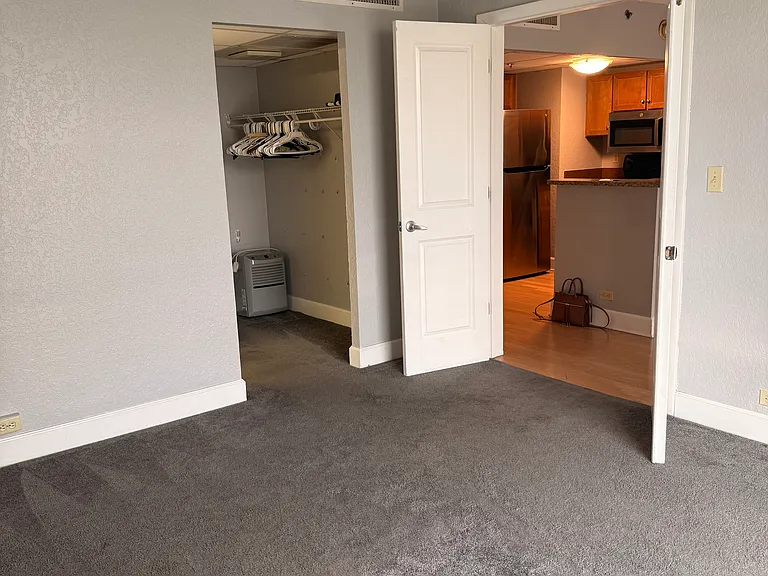 151 E Washington St #503 — Photo 5