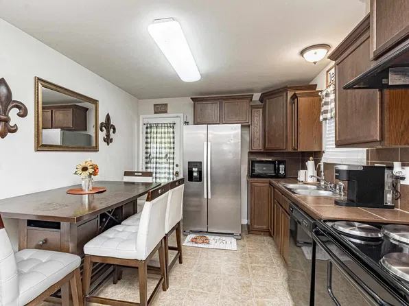 1029 S Sky Ave, Gonzales, LA 70737