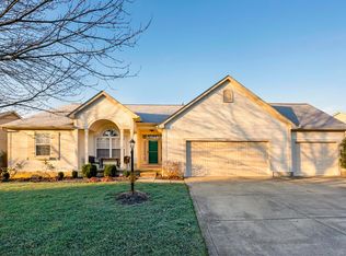 827 Elgin Cir, Pickerington, OH 43147